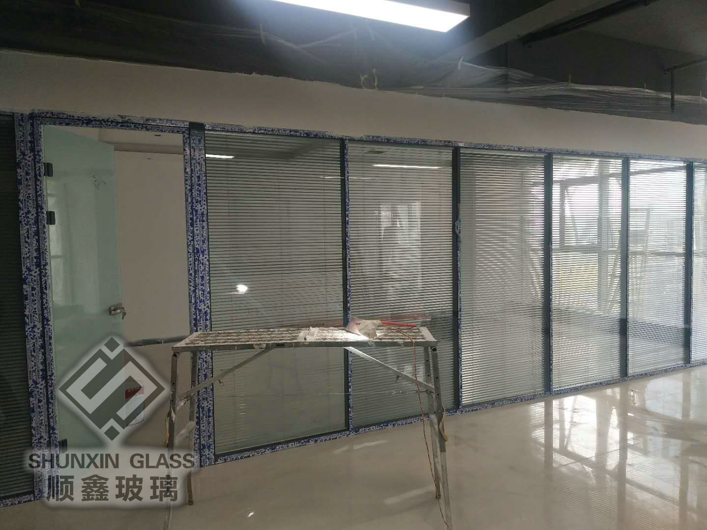 郑州办公室写字楼玻璃隔断厂家定制