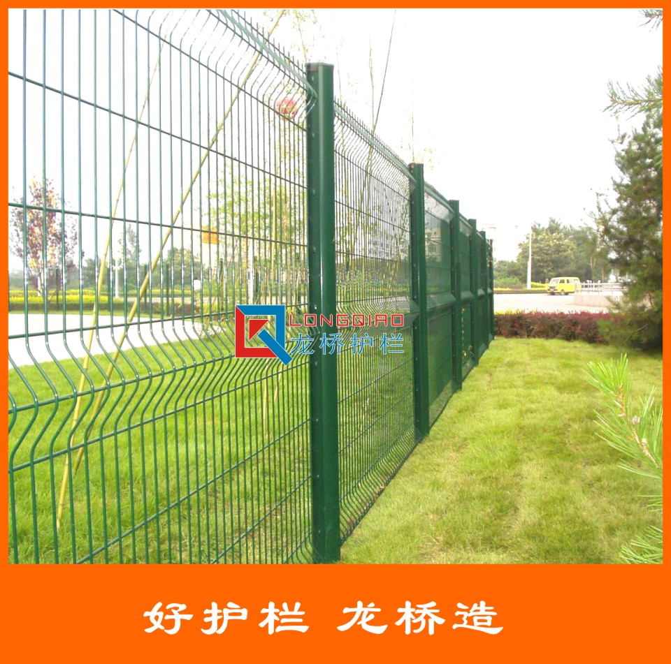 扬州护栏网 小区围墙护栏网 物流园护栏网 钢板网防护网图片