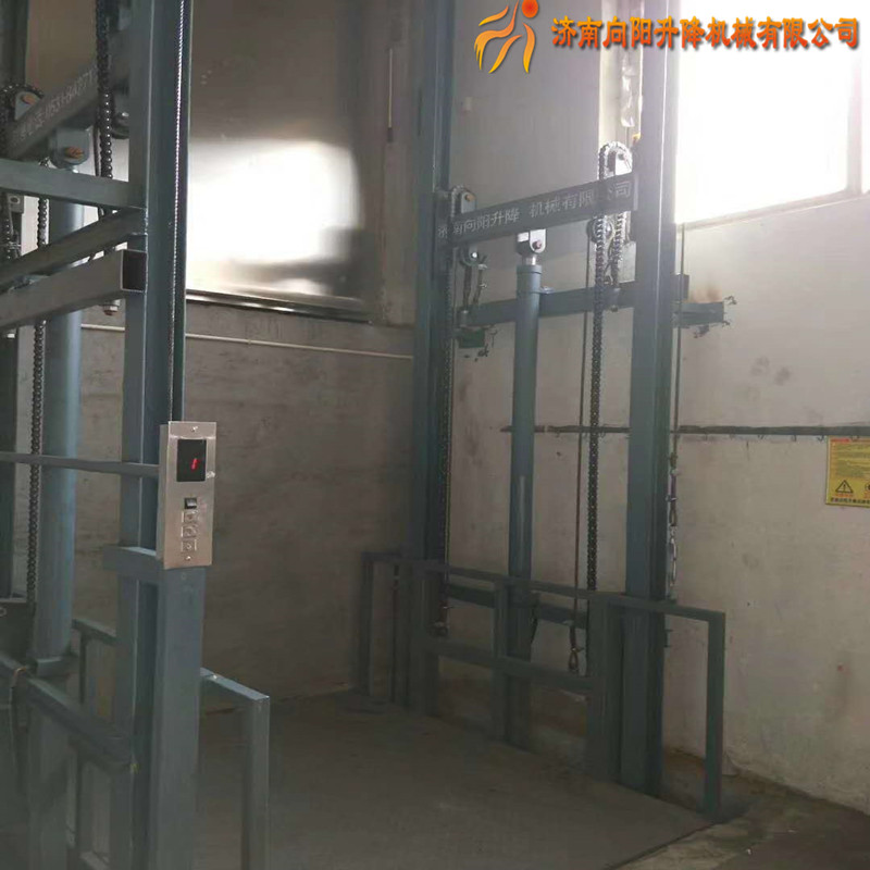 河北沧州厂房专用液压升降货梯货物电梯生产定制厂家固定提升机图片