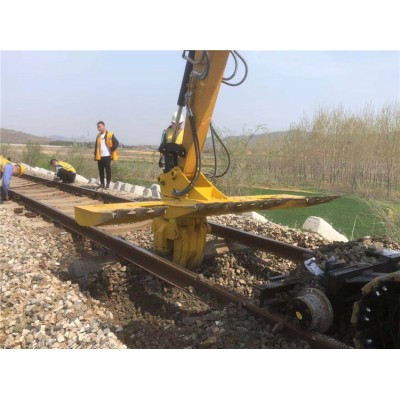 山东厂家改装挖掘机铁路换枕机 轨道枕木搬运机图片