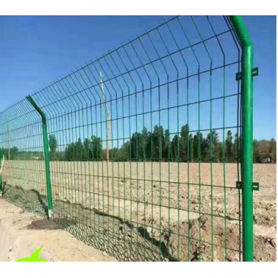 三角折弯围栏网&双边丝护栏网+立柱一套多少钱