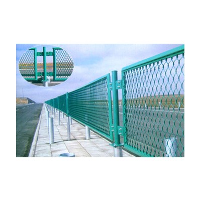 青山厂家生产钢板网&防眩网&双边丝护栏网供应图片