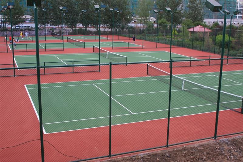 济南 体育场防护栏 运动场围栏网 羽毛球场围网 全国热卖