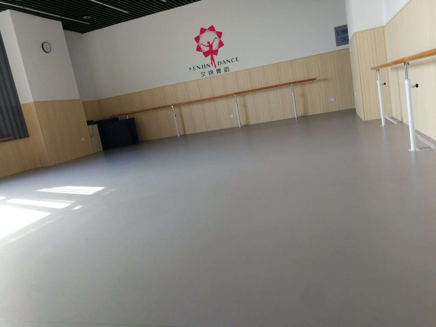 邵阳舞蹈地板 无痕弹性运动地胶 纯色地板