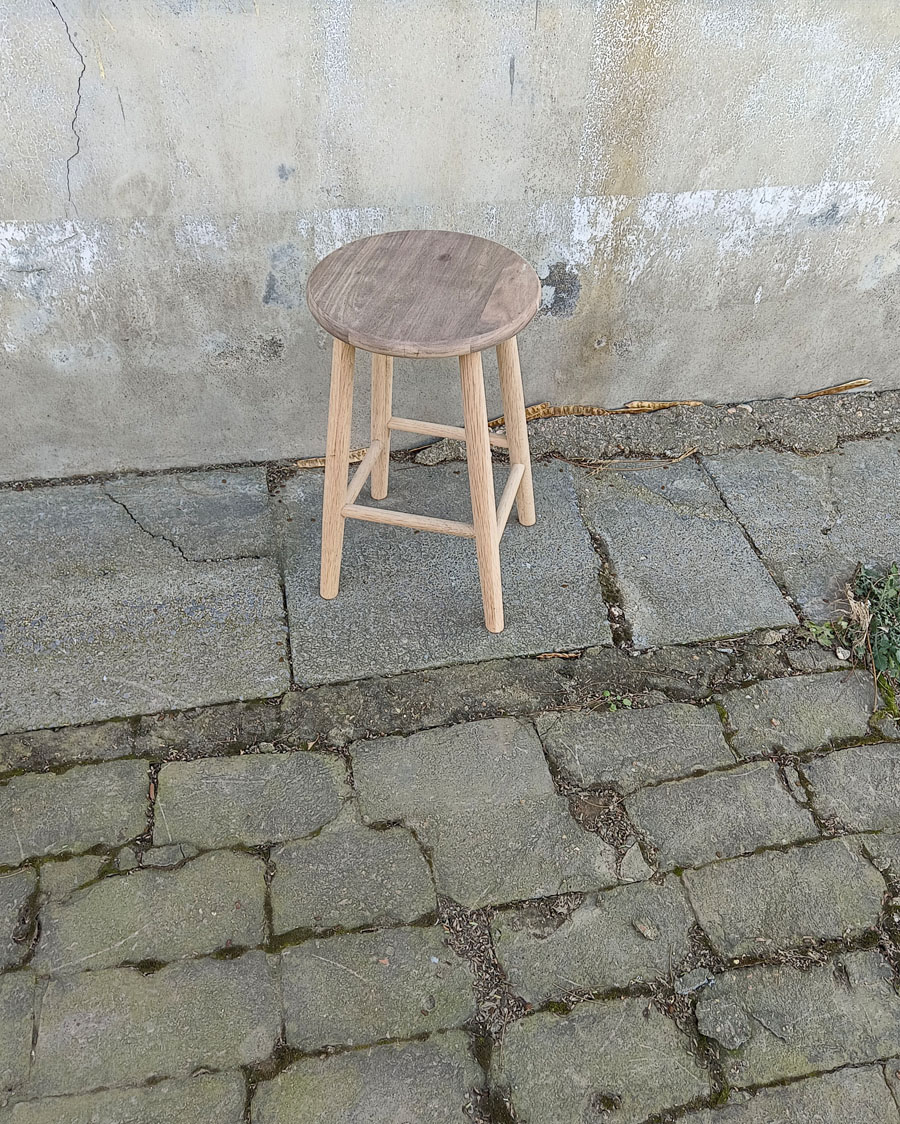 厂家直销黑胡桃实木圆凳吧台凳家用凳梳妆凳现代简约