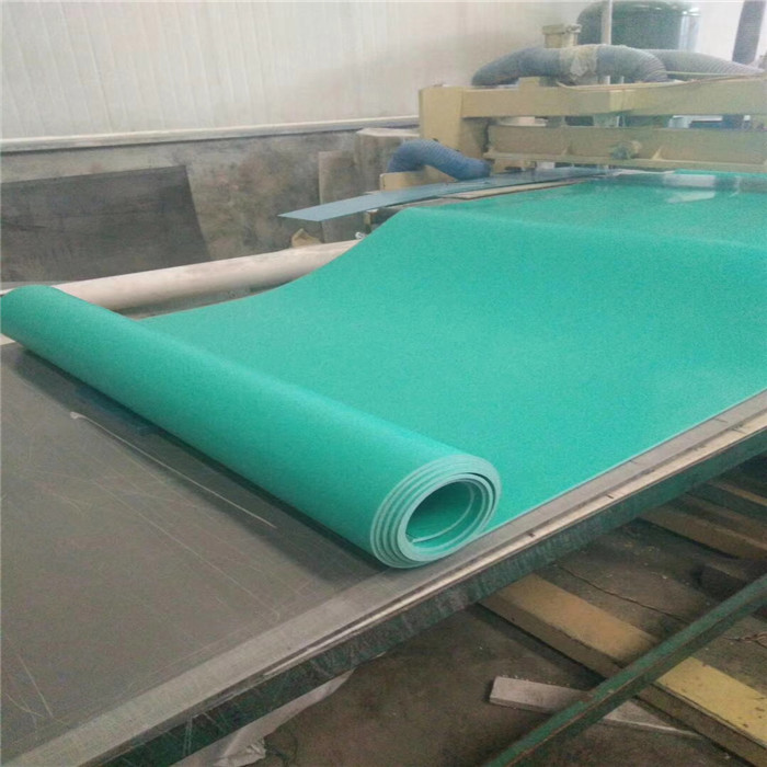 生产绿色PVC软板防潮耐酸碱PVC软胶板化工厂萃取槽内衬图片
