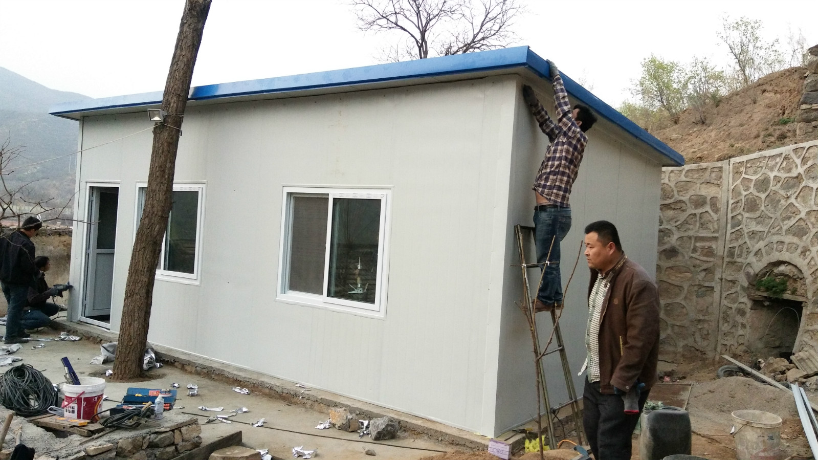 北京专业做彩钢房搭建钢结构彩钢