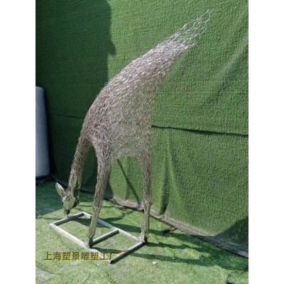 钢丝编织抽象鹿雕塑 不锈钢无角鹿园林景观定制图片